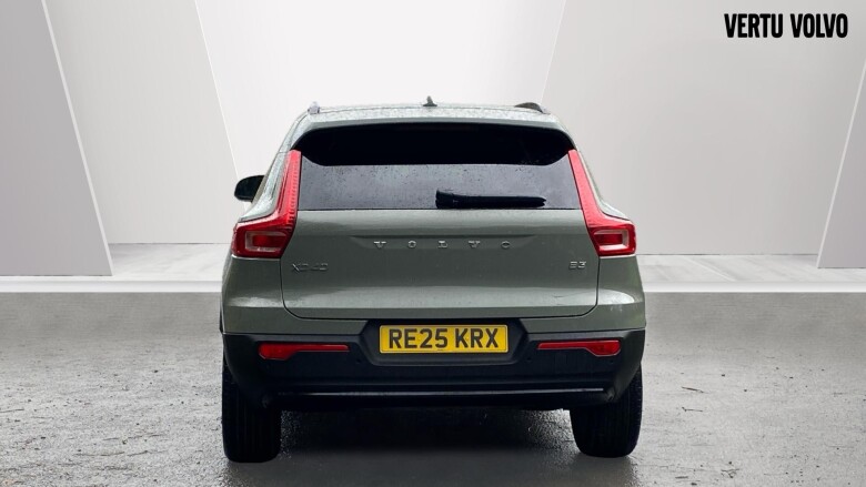 Volvo XC40 2.0 B3P Plus Dark 5dr Auto Petrol Estate